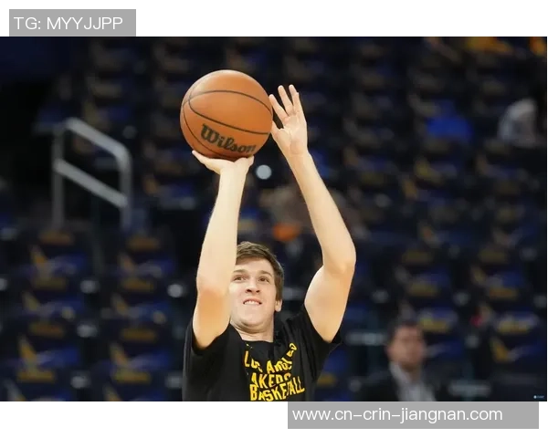 湖人队主教练JJ·雷迪克供给了关于奥斯汀·里夫斯腹股沟伤势的令人担忧的最新消息，这可能会使他缺席竞赛